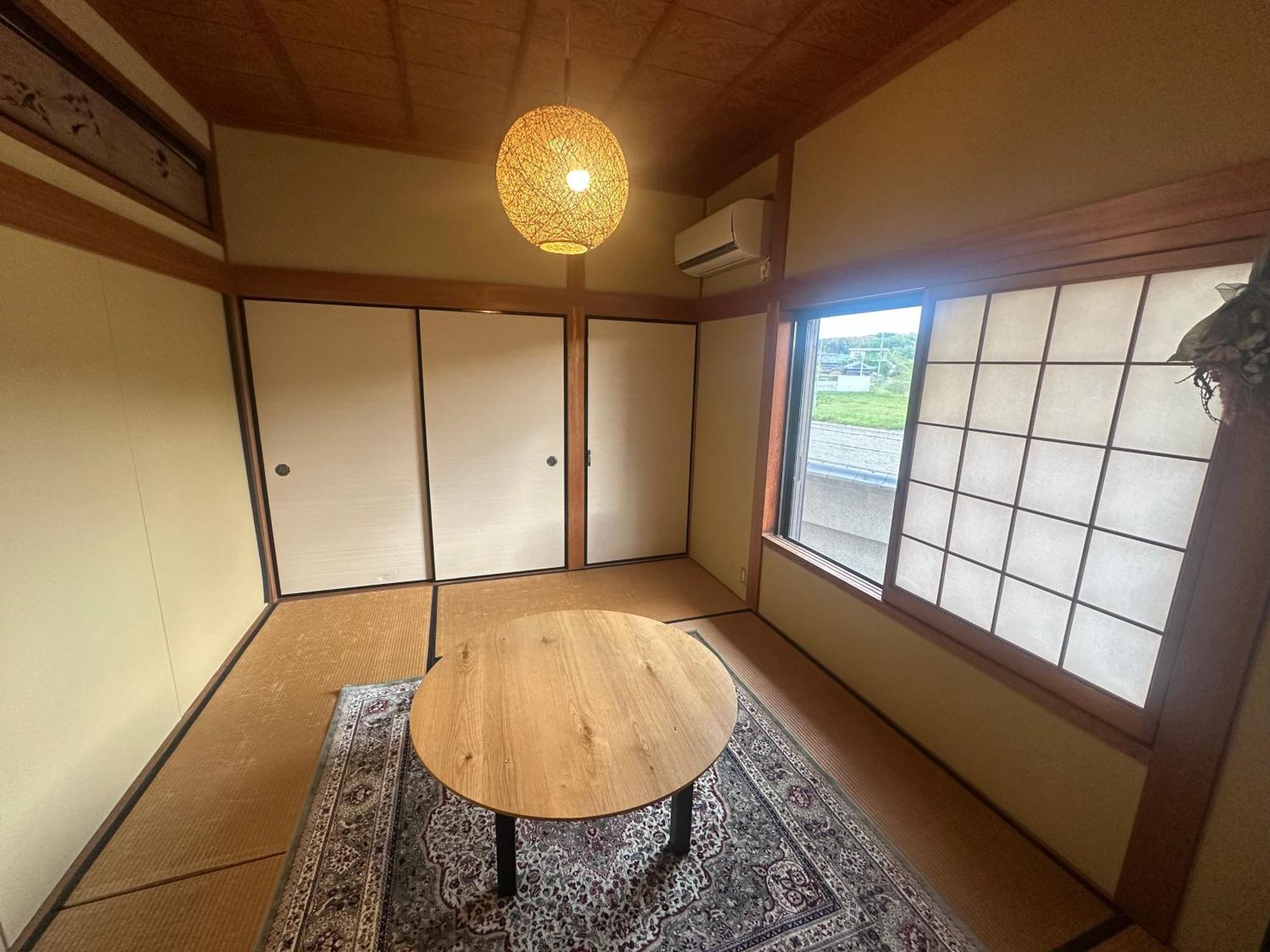 古民家ゲストハウス Chachacha Awaji Habitación foto